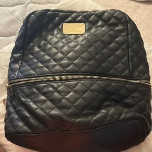 Black purse/backpack